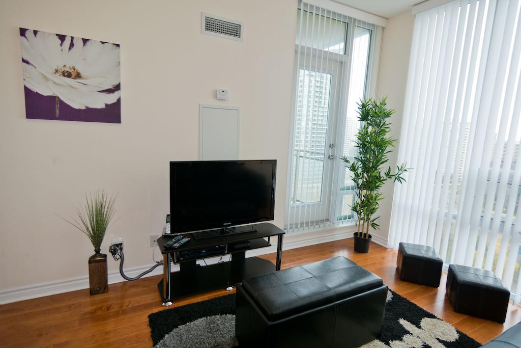Maplewood Furnished Suites Mississauga Exterior photo